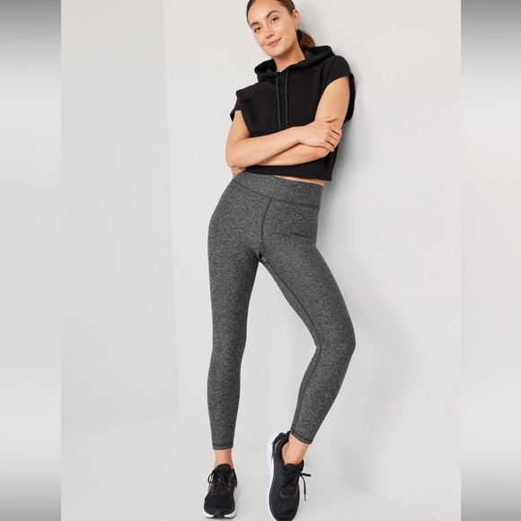 Brand new Old Navy High Rise Cloud+ 7/8 Ankle Leggings, XL - Picture 5 of 15